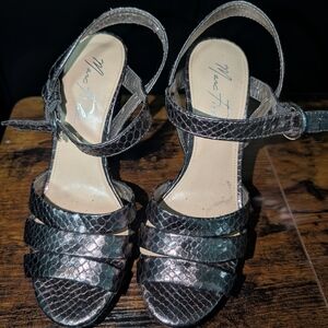 Marc Fisher Metallic Black Strappy Sandals